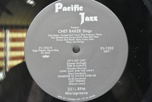 Chet Baker [쳇 베이커] ‎- Sings And Plays With Bud Shank, Russ Freeman And Strings - 중고 수입 오리지널 아날로그 LP