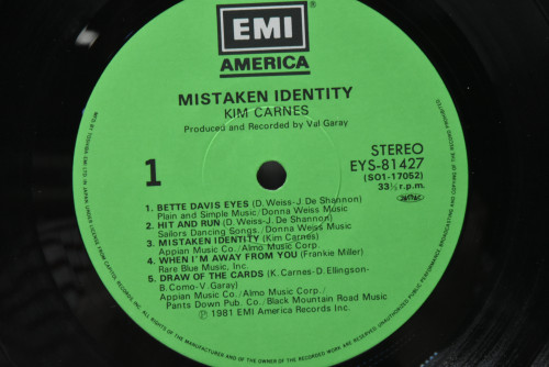 Kim Carnes [킴 칸스] - Mistaken Identity ㅡ 중고 수입 오리지널 아날로그 LP