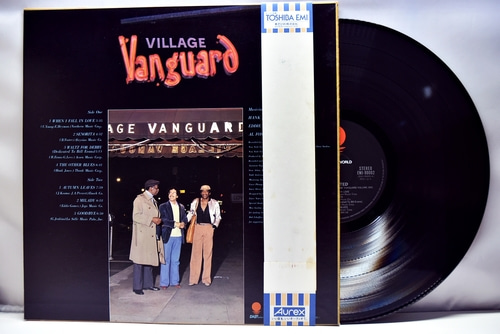 The Great Jazz Trio [그레이트 재즈 트리오] - Re-Visited - The Great Jazz Trio At The Village Vanguard Volume 1 ㅡ 중고 수입 오리지널 아날로그 LP