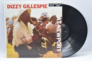 Dizzy Gillespie[디지 길레스피]-At Newport 중고 수입 오리지널 아날로그 LP