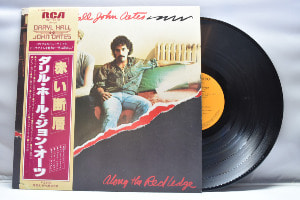 Daryl Hall &amp; John Oates [대릴 홀 &amp; 존 오츠] - Along the Red Ledge ㅡ 중고 수입 오리지널 아날로그 LP