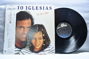 Julio Iglesias [훌리오 이글레시아스] - DE NINA A MUJER ㅡ 중고 수입 오리지널 아날로그 LP
