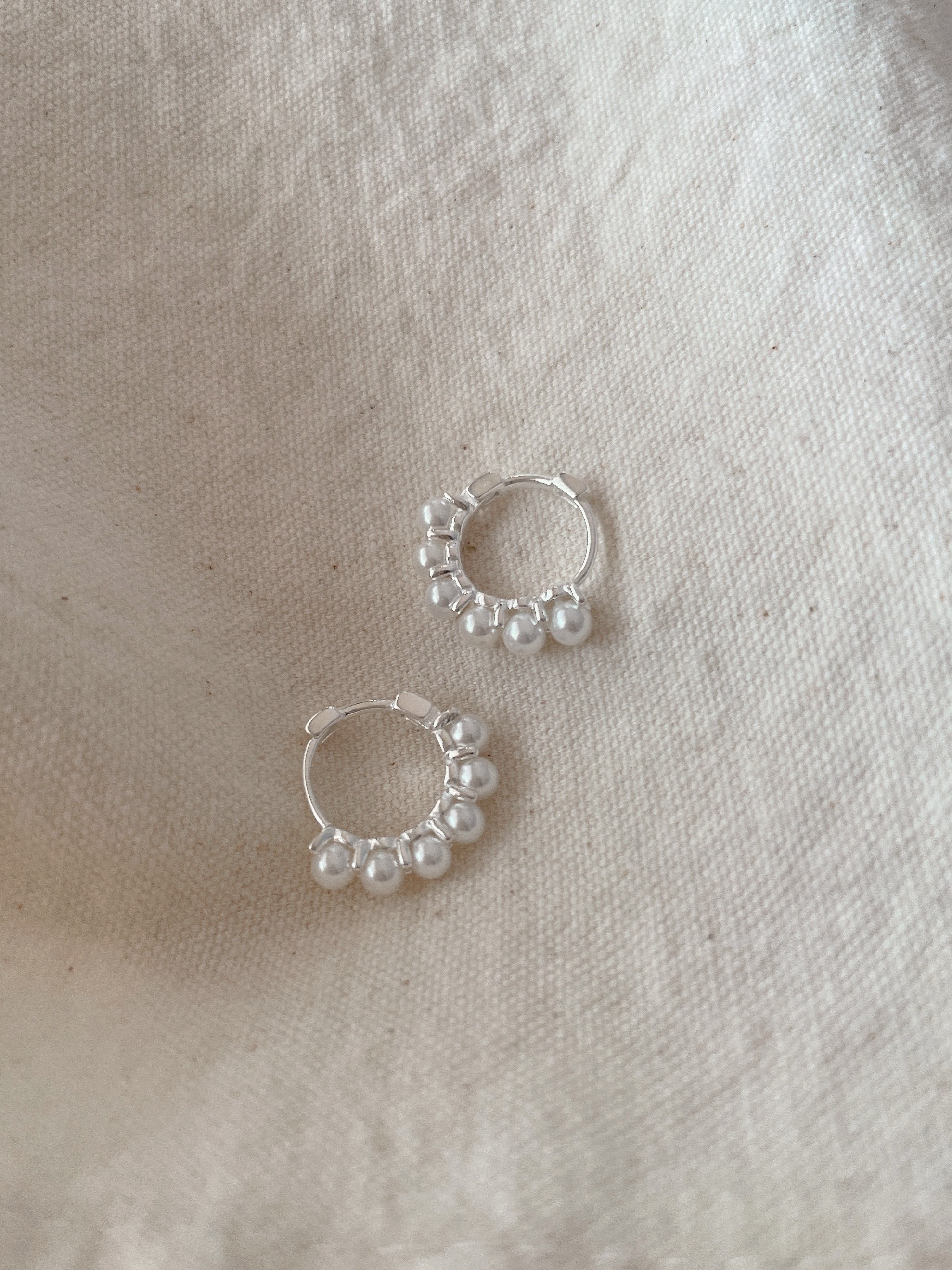 [당일발송/92.5 Silver]  Fan pearl one-touch earrings