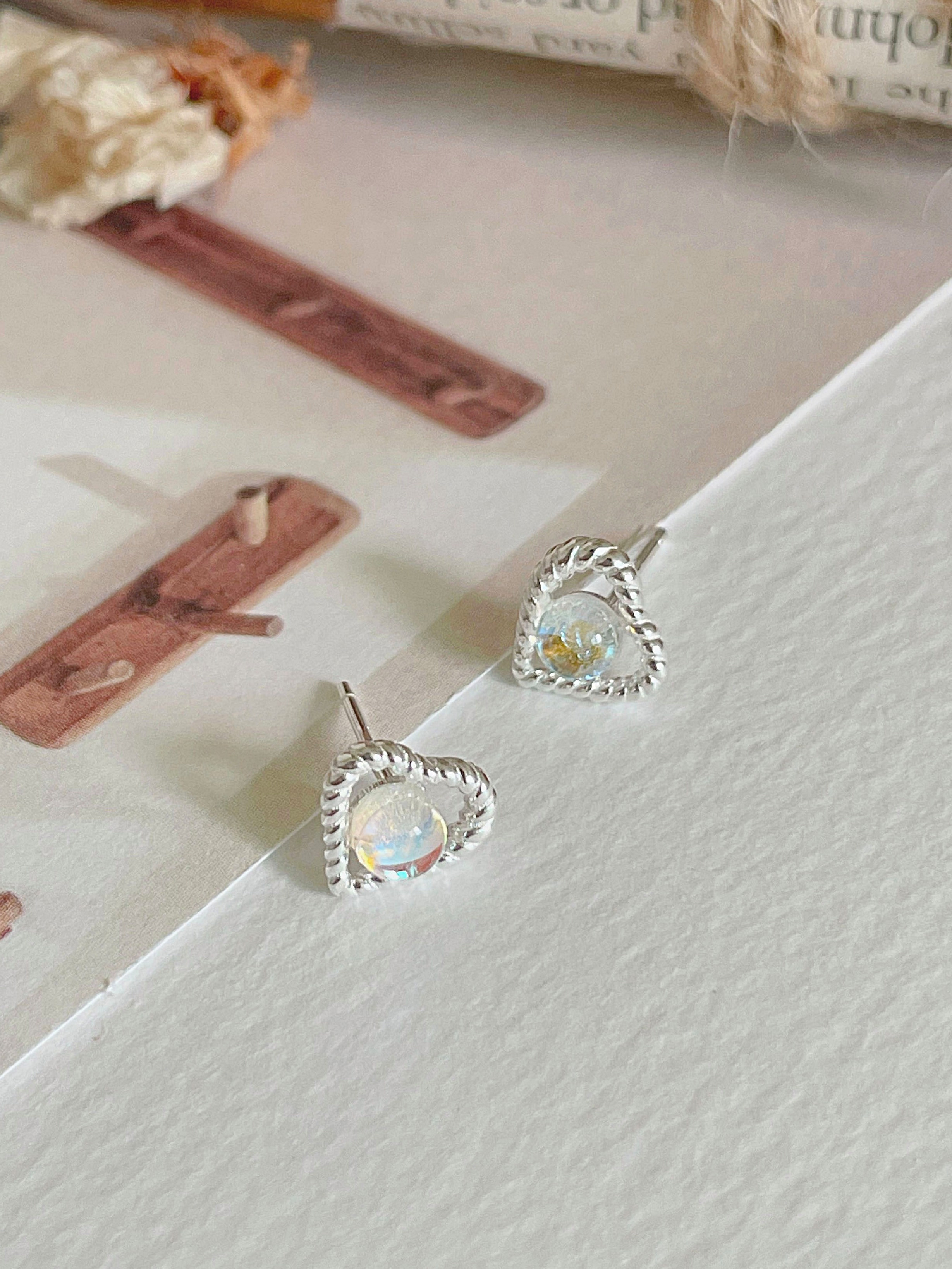 [당일발송/92.5 Silver] Spring heart earrings