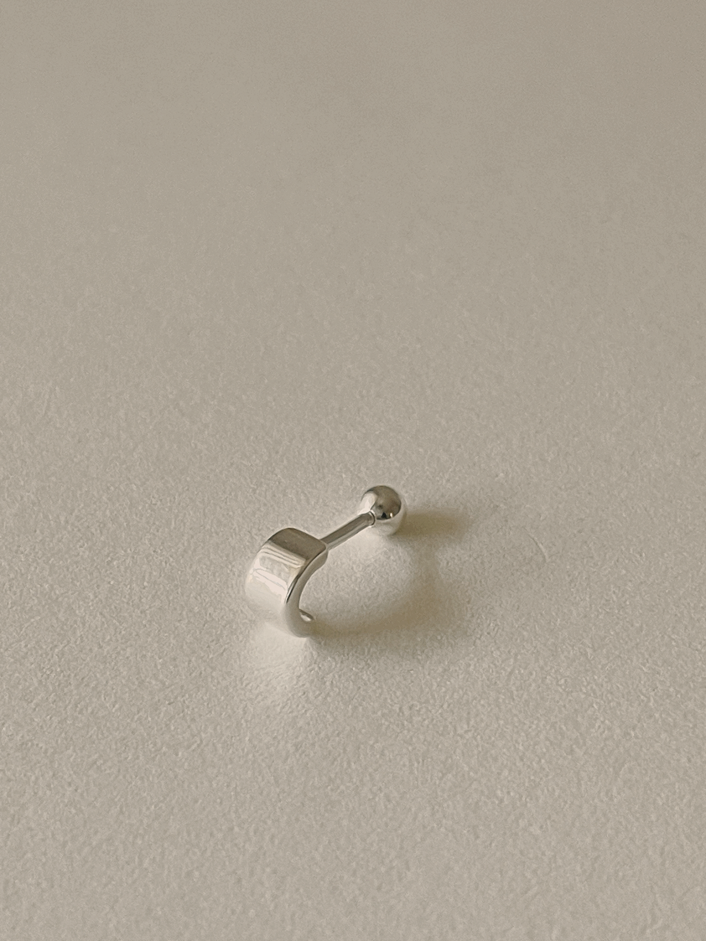 [92.5 Silver]Curved Square Piercing