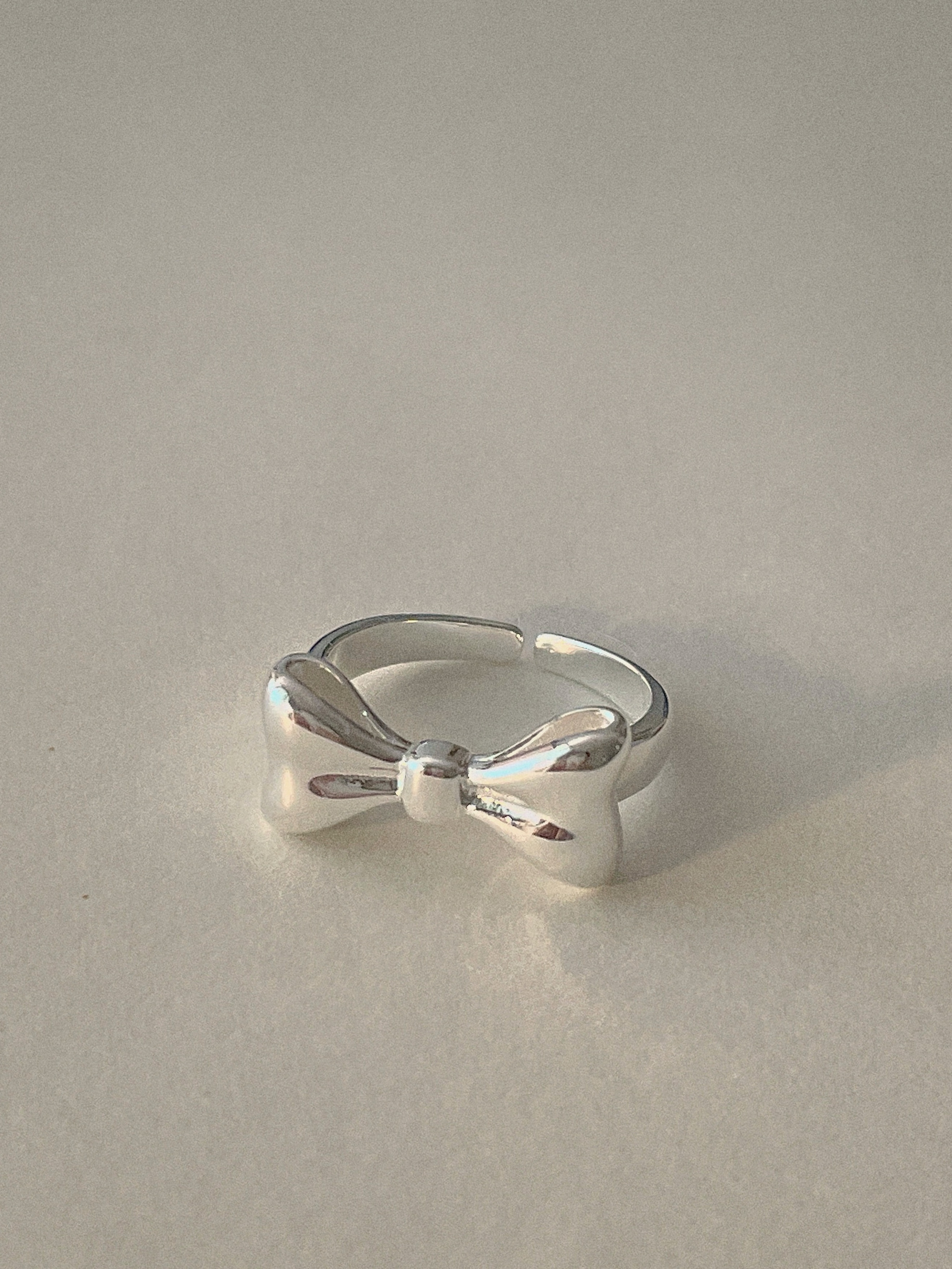 [당일발송/92.5 Silver] Big ribbon open ring