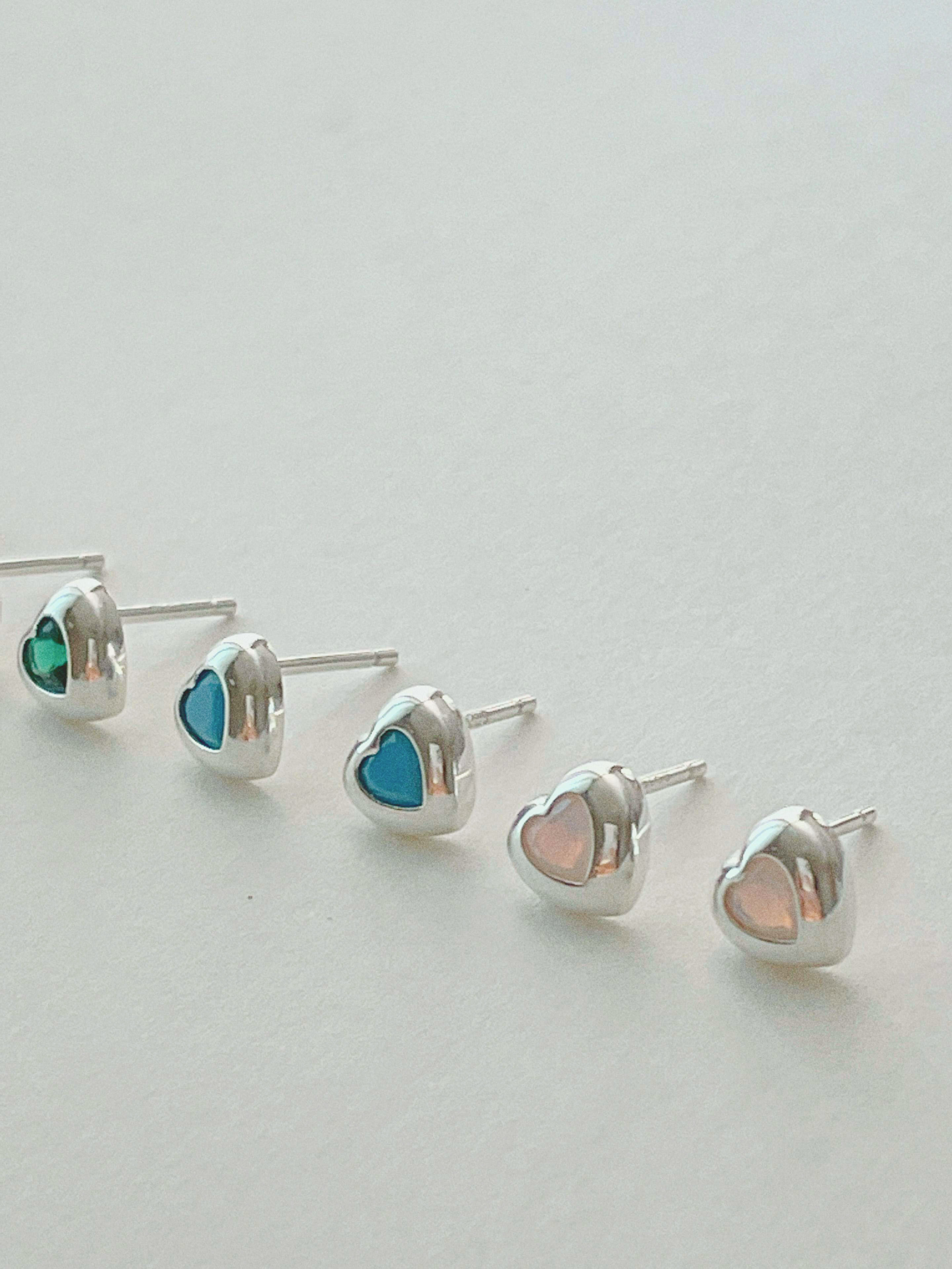 [당일발송/92.5 Silver]  Heart gemstone earrings