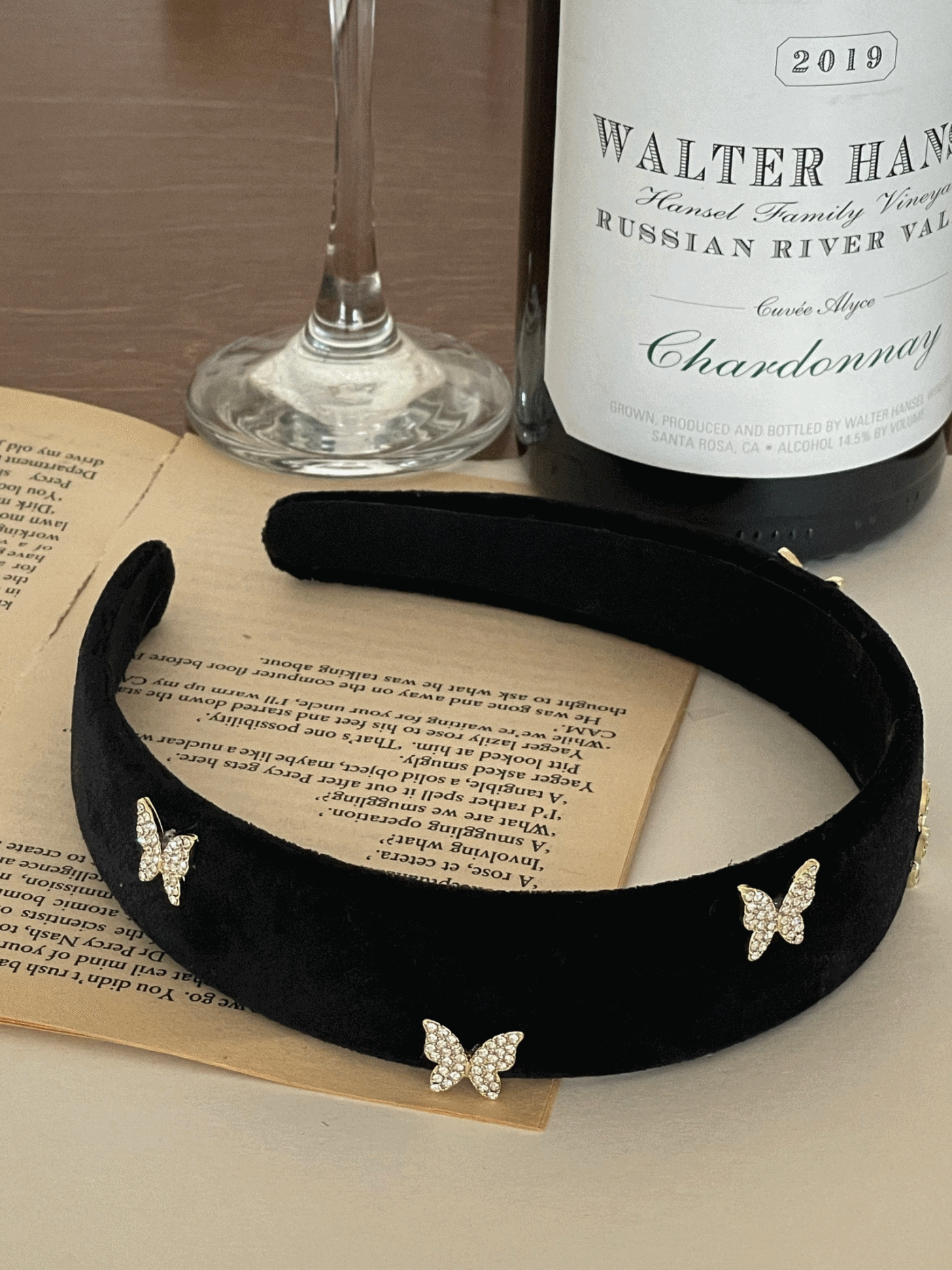 Butterfly cubic hairband