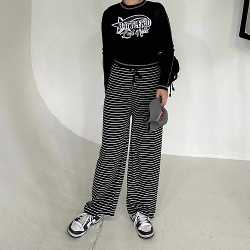 Relaxed Border Pants
