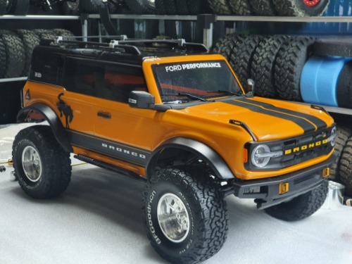 Traxxas TRX-4 2021 Ford Bronco Front Bumper Set Traxxas TRX-4 2021 Ford Bronco Front Bumper Set
