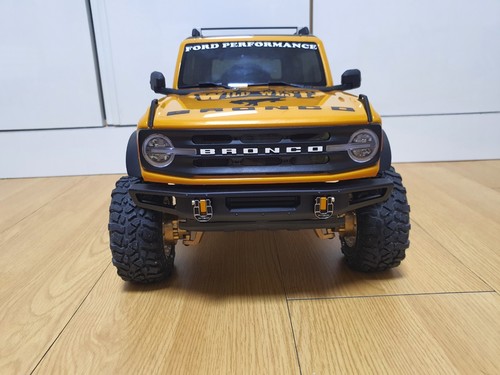 Traxxas TRX-4 2021 Ford Bronco Front Bumper Set Traxxas TRX-4 2021 Ford Bronco Front Bumper Set