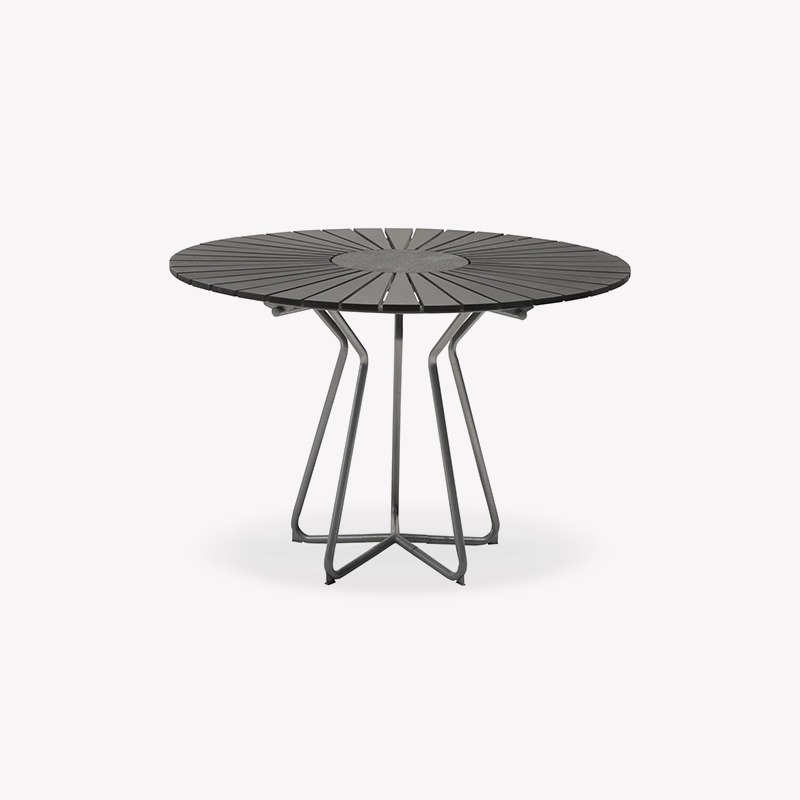 Circle Garden Table 110