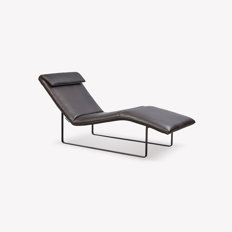 40 2319 Chaise Lounge