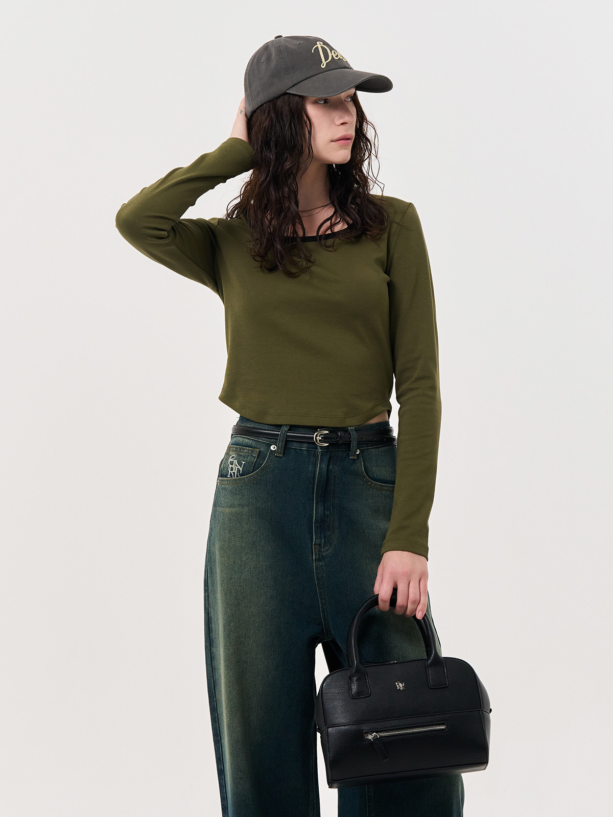 アルカルザ ワークジャケット チェーンステッチ フェルトワッペン風 ブラック アルカルザ ワークジャケット チェーンステッチ フェルト