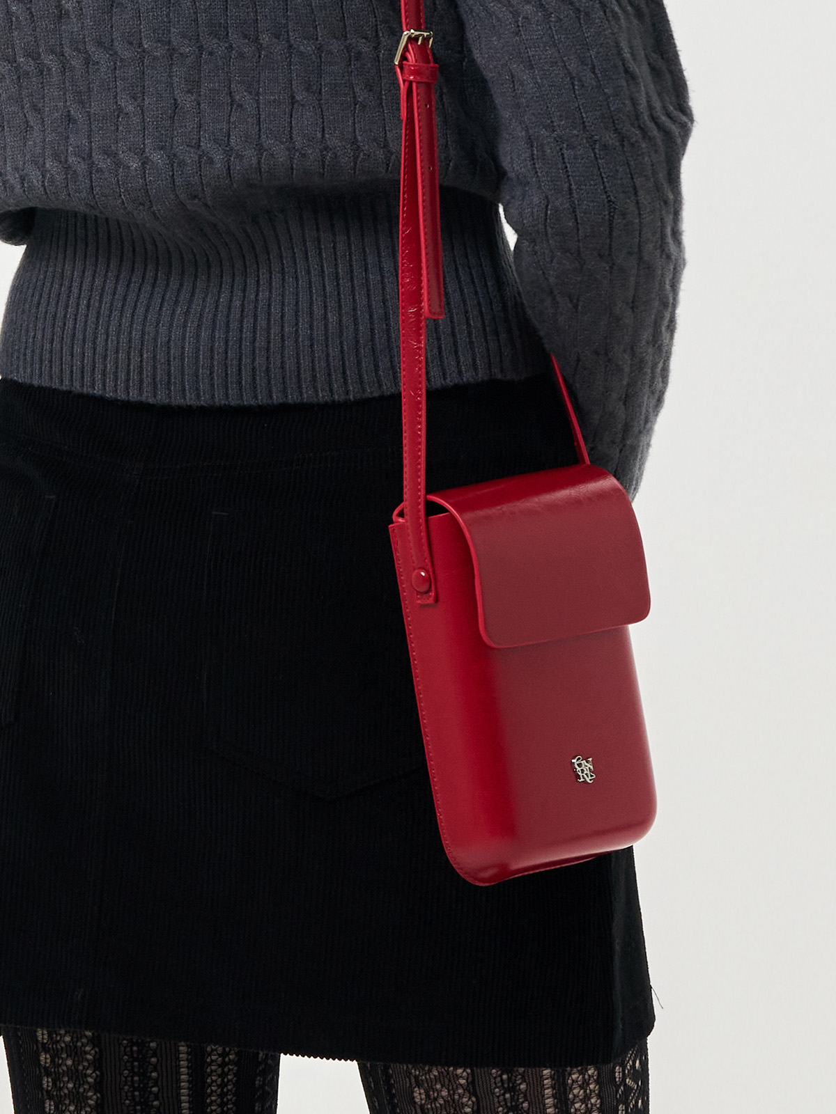 GENERAL IDEA] WOMAN GNRL スクエアミニポシェット [RED]