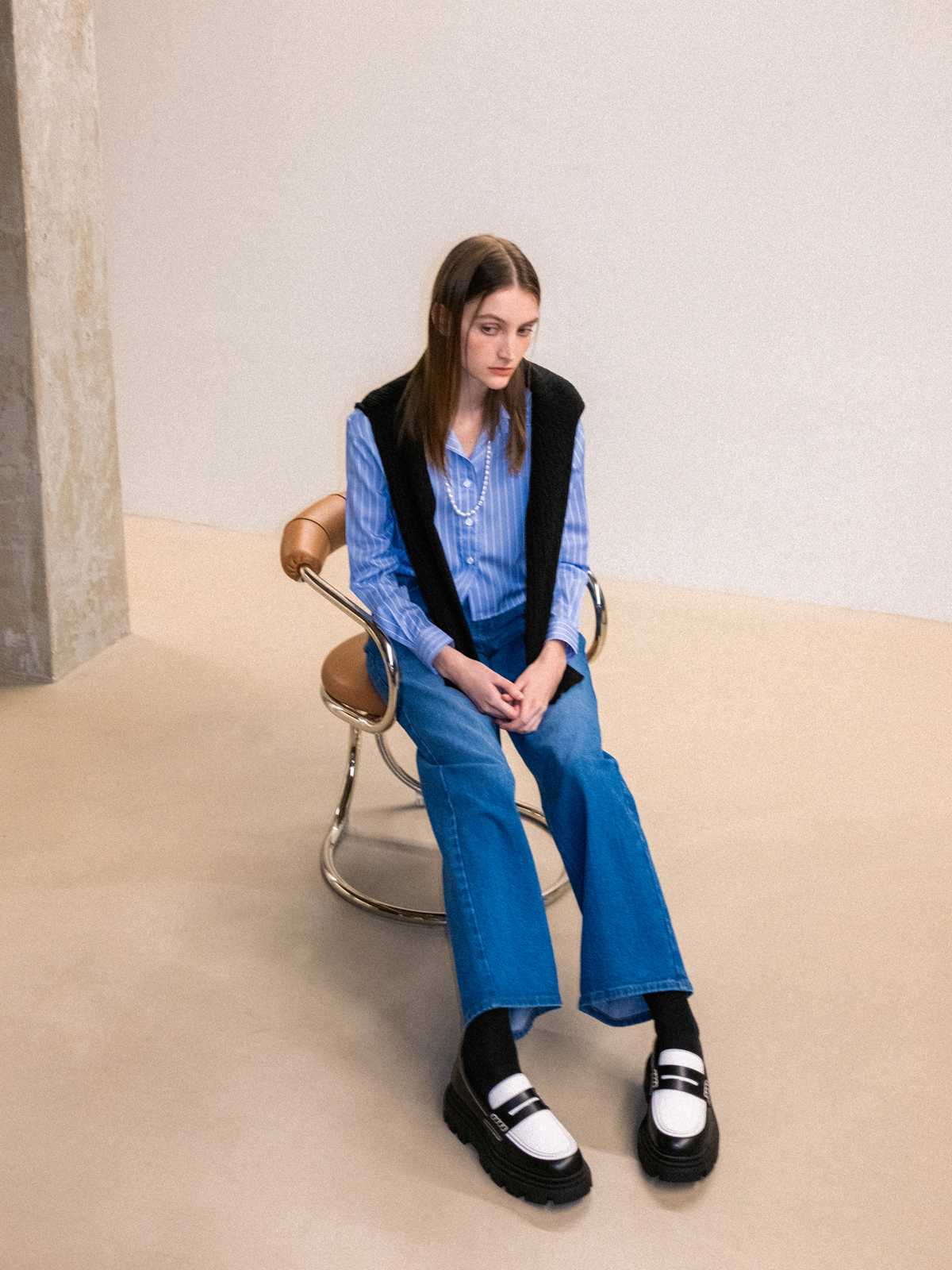 GENERAL IDEA] WOMAN ロゴ付きストライプクロップドシャツ [BLUE]