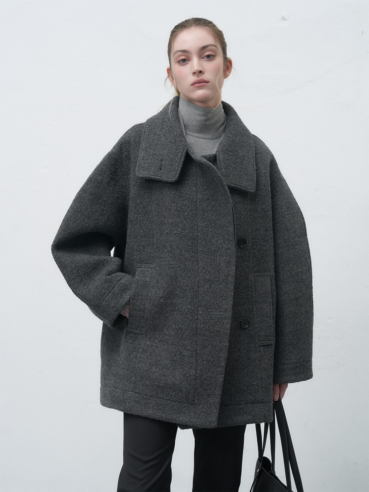 WOMAN ウールブークレハーフコート [CHARCOAL]