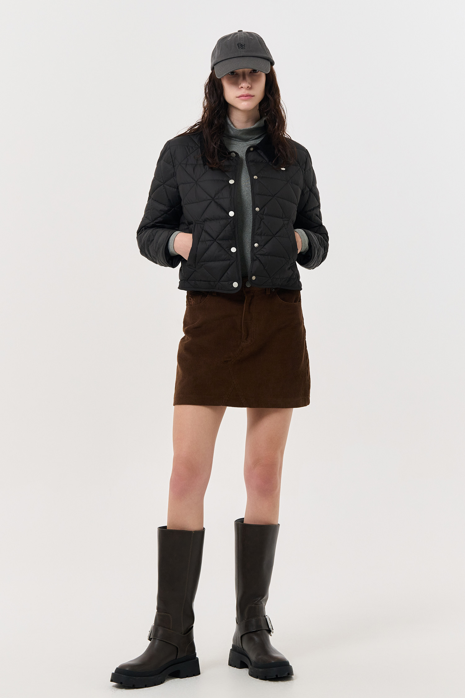 GENERAL IDEA] WOMAN コーデュロイ襟付きダウンジャケット [BLACK