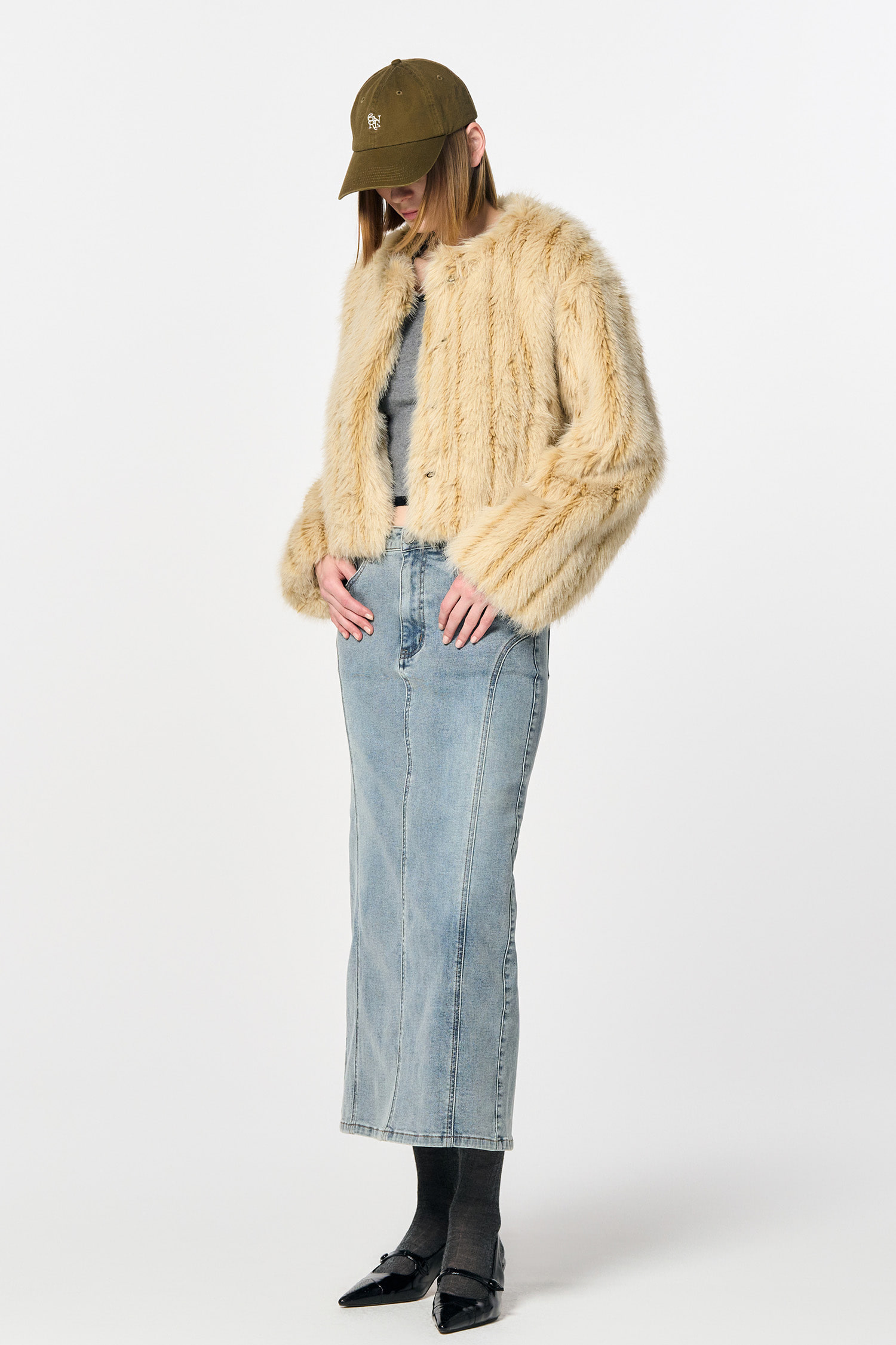 ジャケット・アウター GENERAL IDEA Fur Jacket GENERAL IDEA] WOMAN ノーカラーファージャケット [BEIGE] (韓国