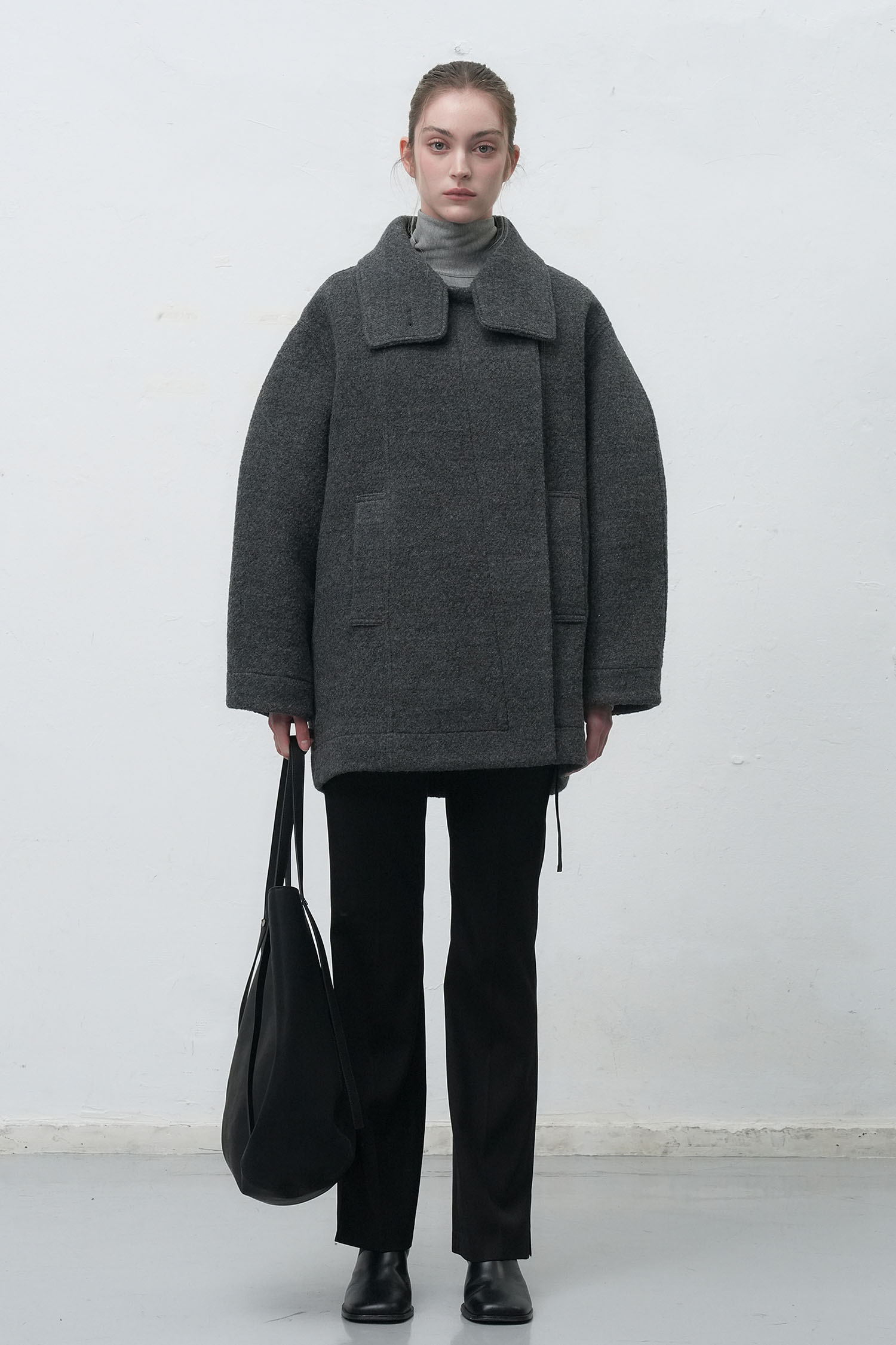 WOMAN ウールブークレハーフコート [CHARCOAL]