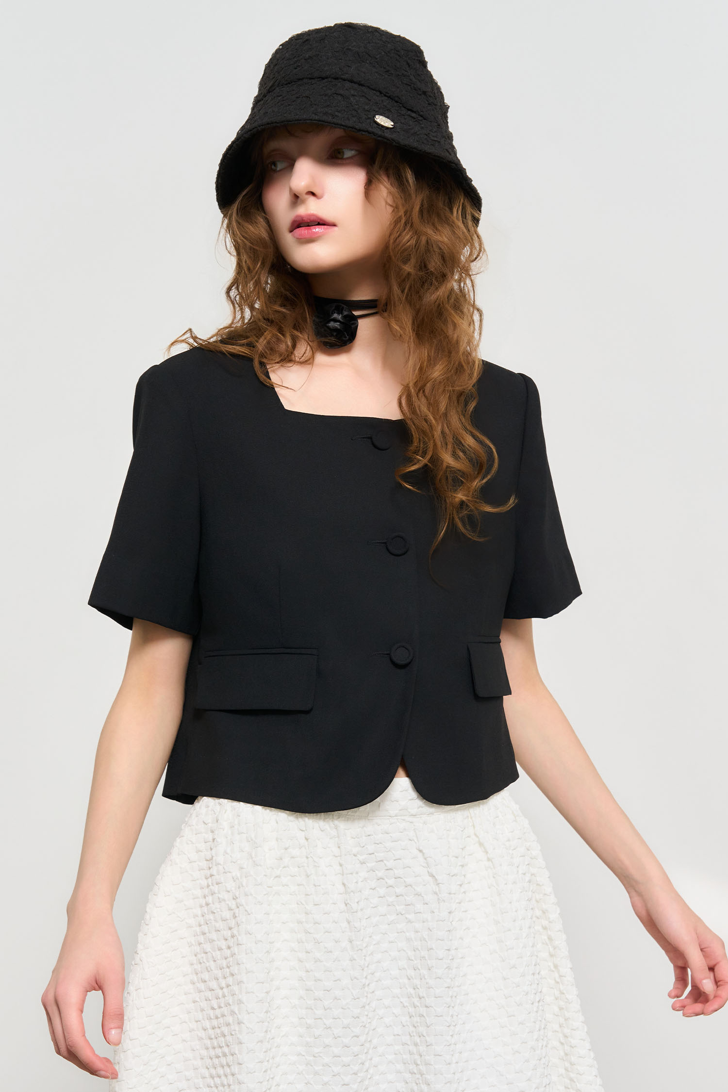 GENERAL IDEA ジェネラルアイディア ウール混ロングコート ブラック GENERAL IDEA] WOMAN スクエアネック ハーフ ジャケット [BLACK]