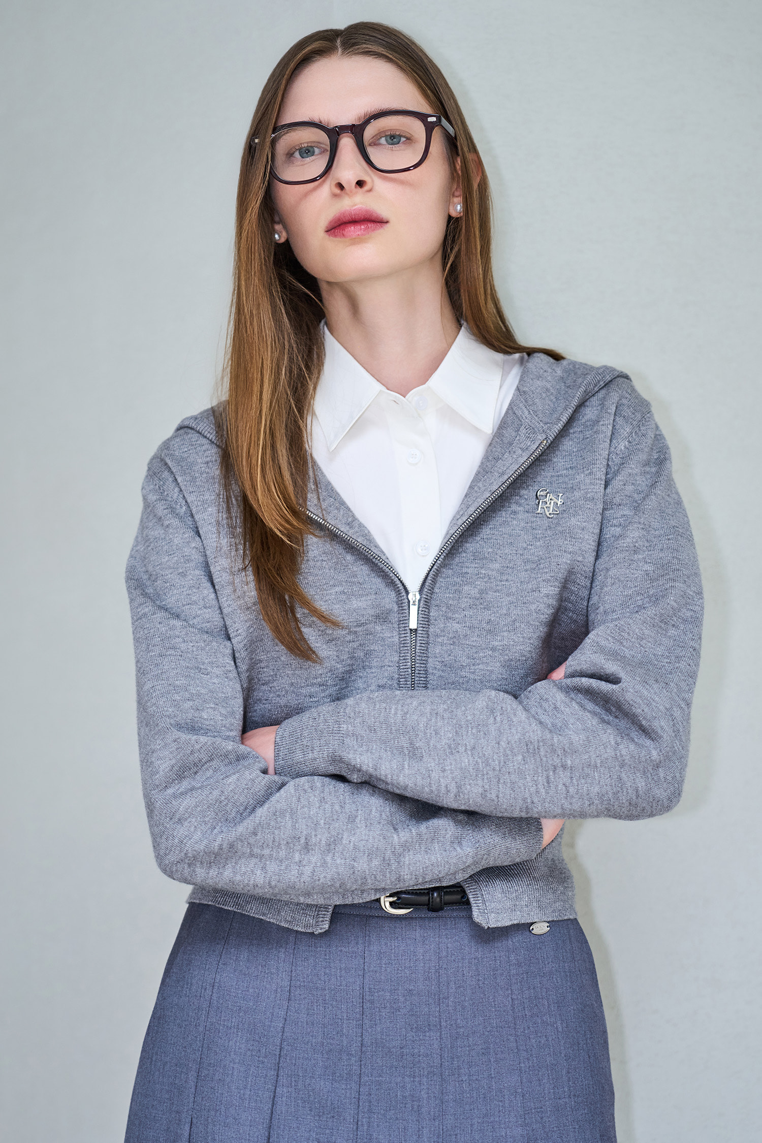 GENERAL IDEA] WOMAN GNRL ロゴ入り長袖フード付きニット