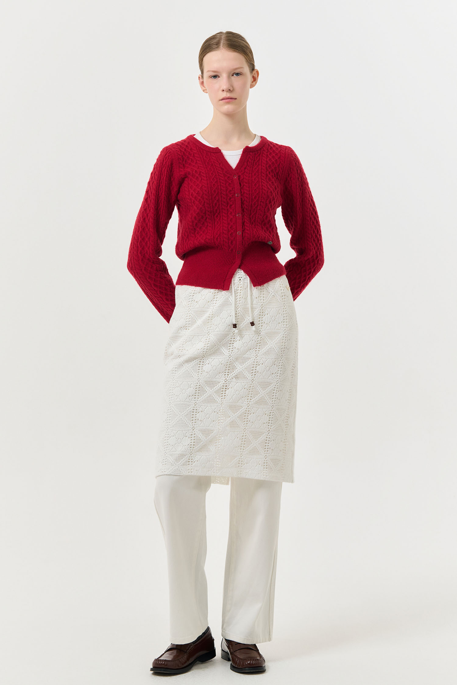 A*e様 赤 ケーブルニット 長袖カーディガン カーディガン 長袖 ケーブル編み ラウンドネック 細見え ニット