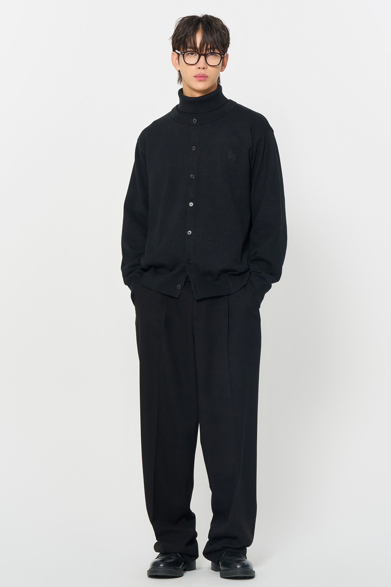 [GENERAL IDEA] MAN Essential Caraneck Half Knit / 追跡付 MAN - CARDICAN - GENERAL IDEA | ジェネラルアイディア