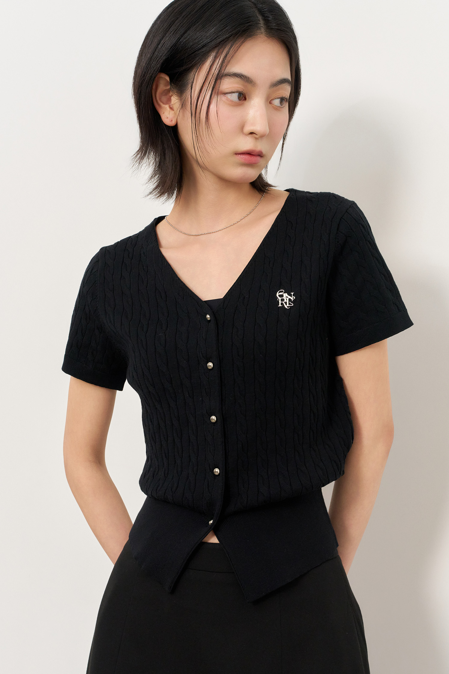 ZARA - GENERAL IDEA ジェネラルアイディア ケーブル半袖カーディガン WOMAN ロゴ入りケーブル半袖カーディガン [WHITE]
