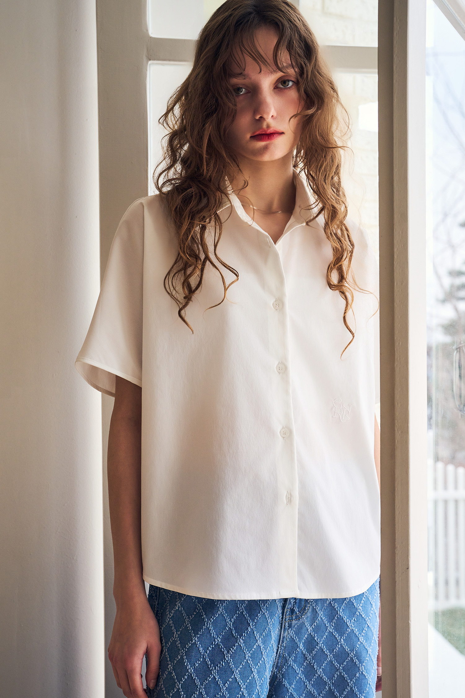 WOMAN 링클프리 돌먼 슬리브 하프 셔츠 [WHITE]