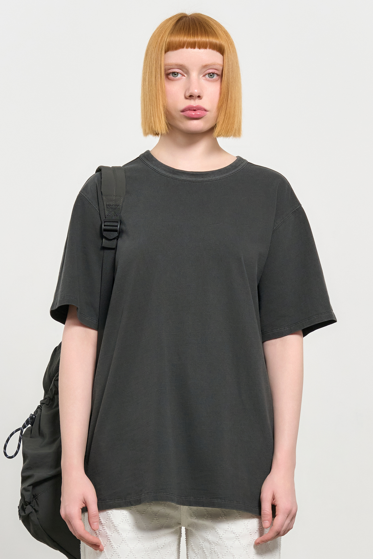 UNISEX ピグメント ベーシック 半袖Tシャツ [CHARCOAL]