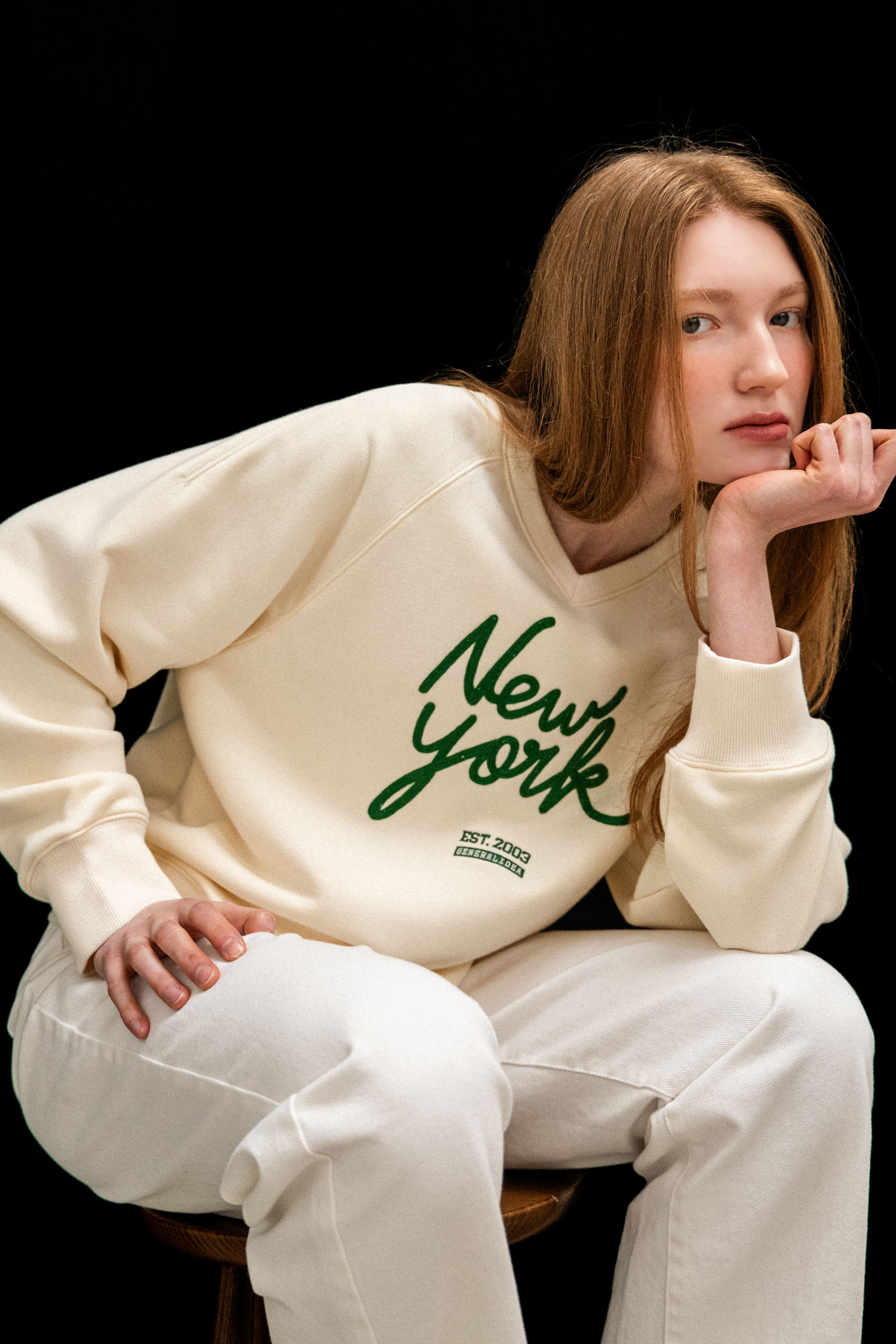 WOMAN Vネック ラグラン ニューヨーク マンツーマンTシャツ [CREAM]