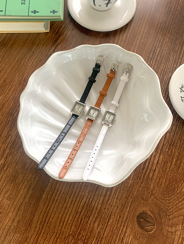 미즈 스퀘어 실버 가죽 시계 - acc(3color)로빈유