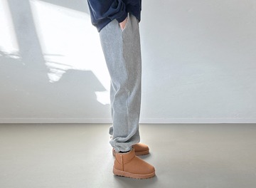 VELOUR JOGGER PANTS