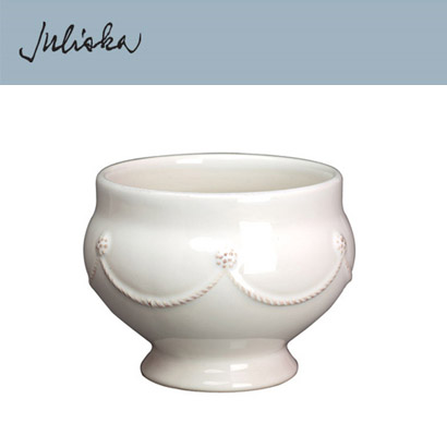 Juliska 베리 앤 스레드 Berry &amp; Thread Footed Soup Bowl - Whitewash (4pc) (지름 5 *높이 3.5) in (13*9cm) 관부가세 포함