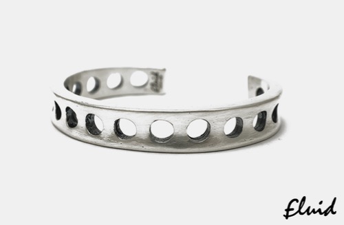 fluid punching bangle