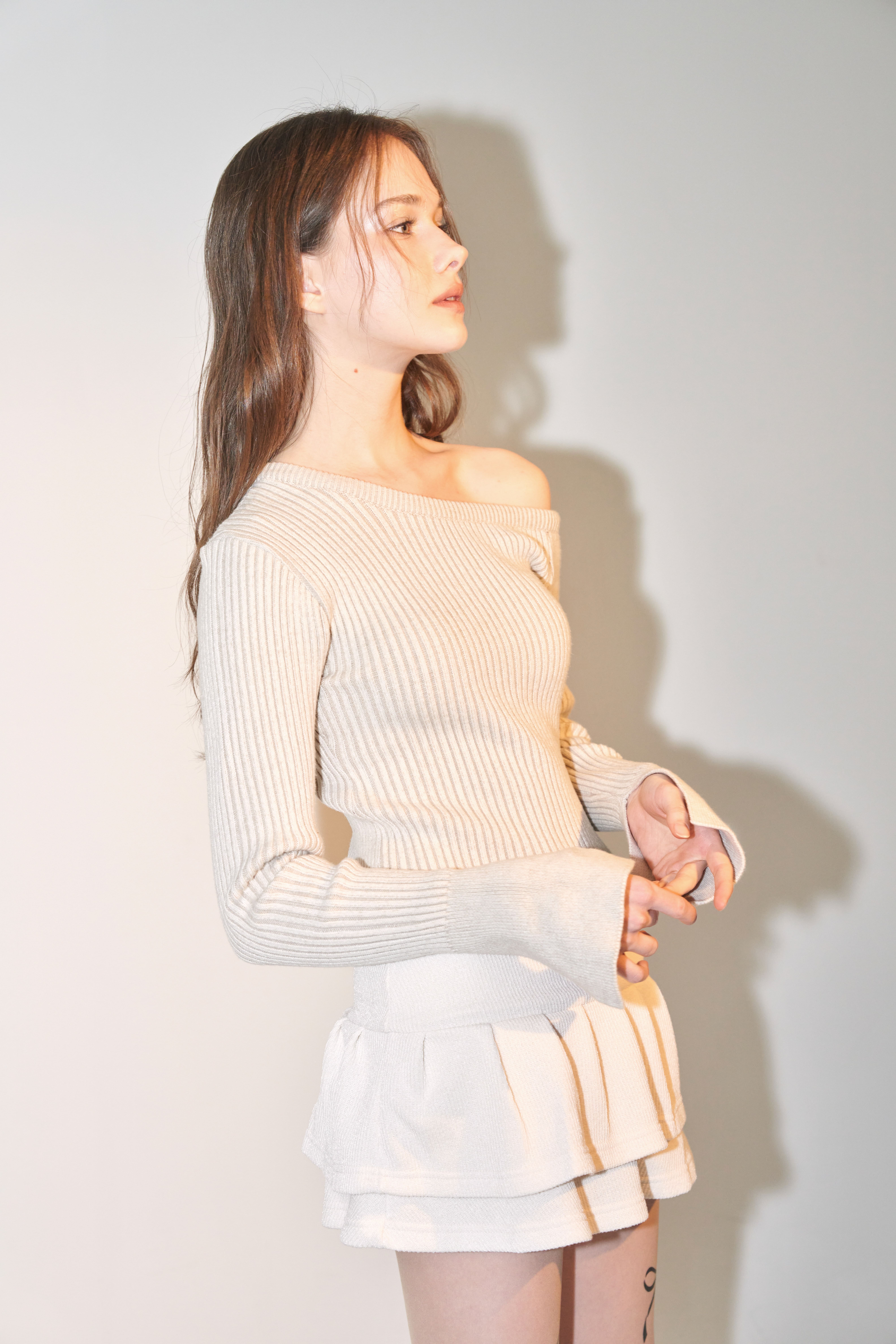 送料/関税込 ●KHAKIPOINT● Tuck Skirt Pants Khaki Point Tuck Skirt on Bunjang Global Site.