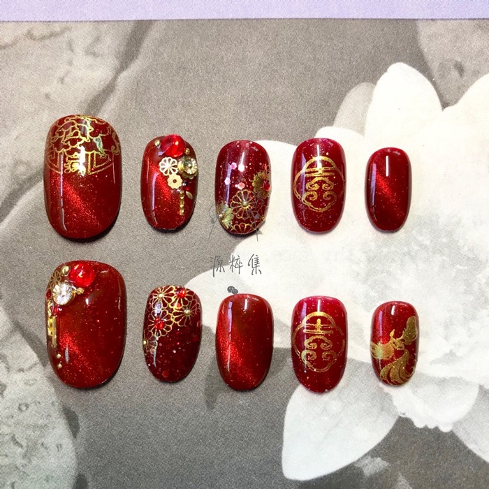 손으로 만든 광선 요법 손톱의 원래 컬렉션은 와인 붉은 고양이 눈으로 중국 웨딩 쇼 Wo 사용자 정의 손톱을 완료했습니다.