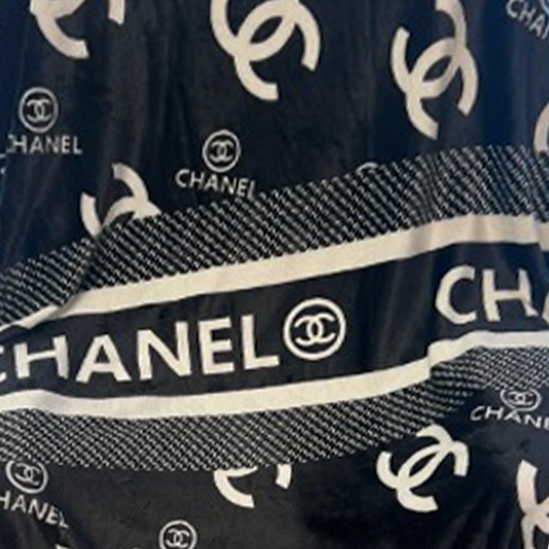 CHANEL 레터링 로고 담요(블랙)