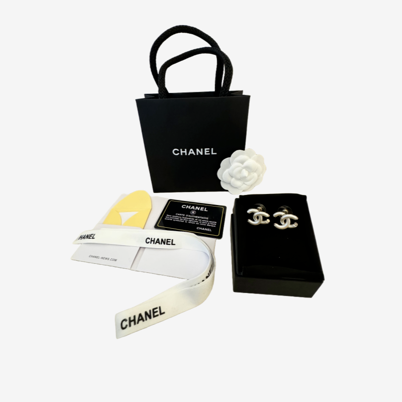 [고퀄] CHANEL 진주 로고 귀걸이(샴페인골드) ☆풀박스