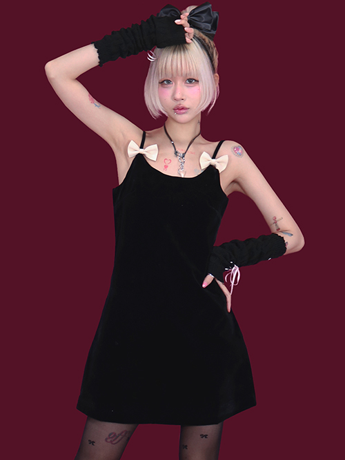 story velvet ribbon dress