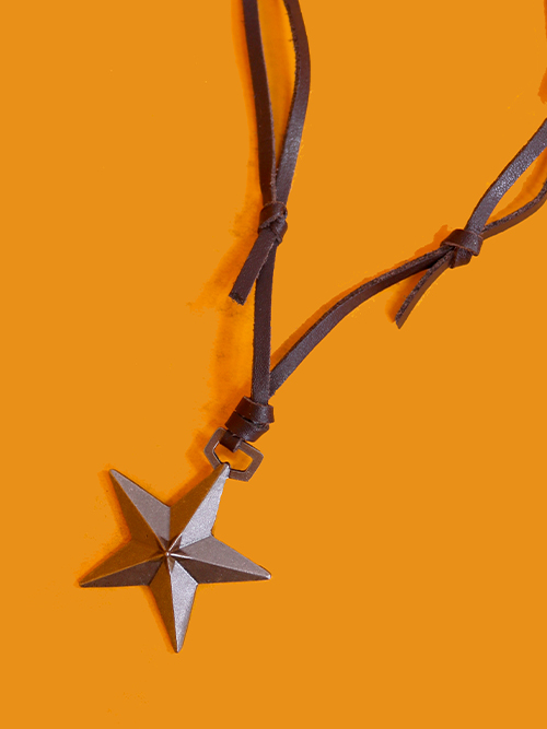 retro star necklace