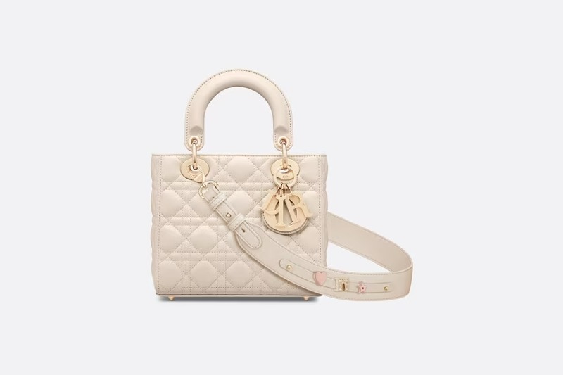 디올 LADY DIOR MY ABCDIOR 스몰 백더스티 아이보리 까나쥬 양가죽 M0538OCEA_M49U