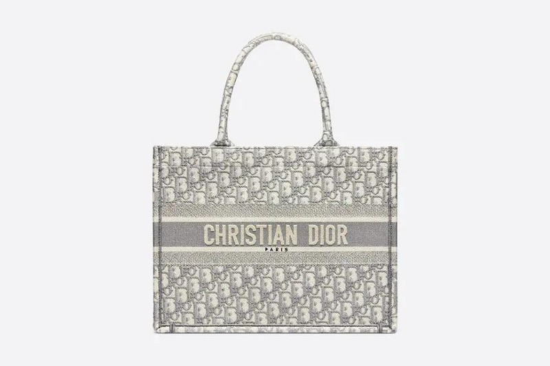 디올 DIOR BOOK TOTE 미디엄 백 그레이 Dior Oblique 자수 M1296ZRIW_M932