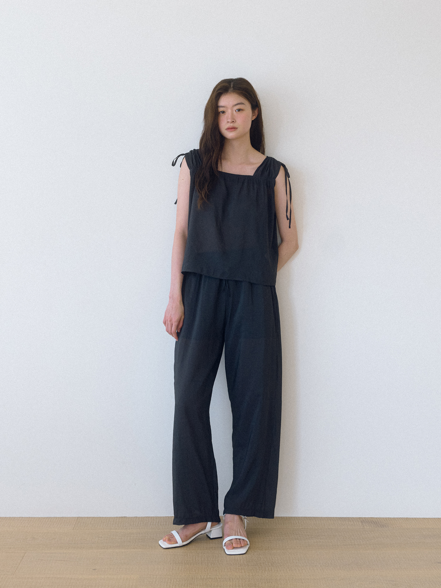 Thin Banding Wide Pants - Charcoal