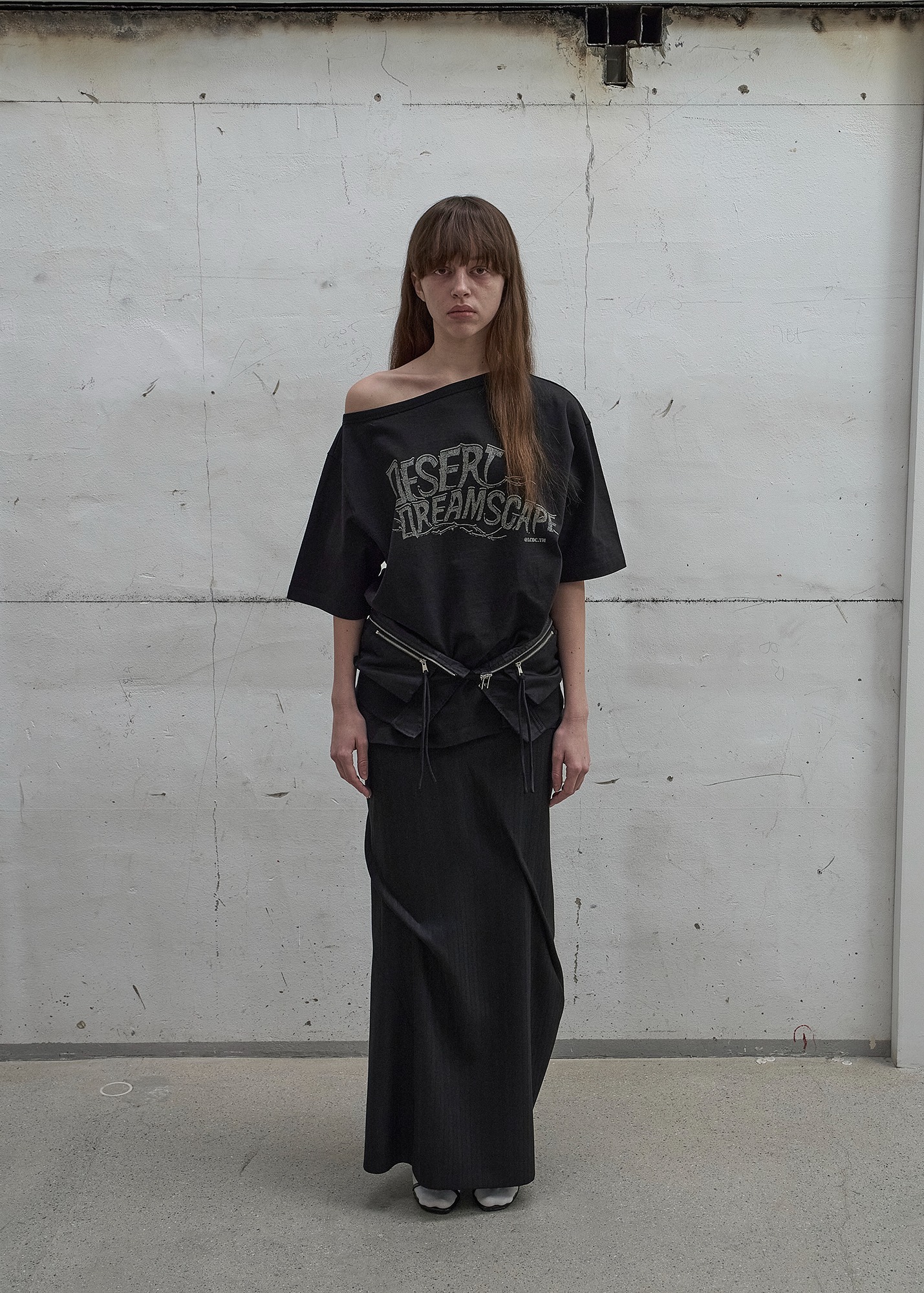 ★LCDC★ ASYMMETRIC PRINTED T-SHIRT 4th REORDER] ASYMMETRIC PRINTED T-SHIRT (DARK GREY)