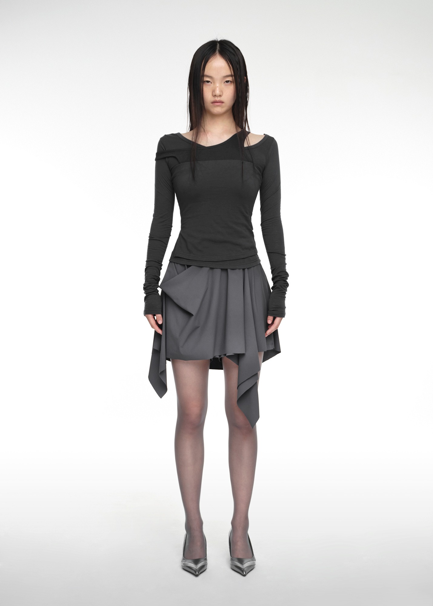[NACHE] FLOW DRAPING SHORTS /追跡付 나체 FLOW DRAPING SHORTS (CHARCOAL)