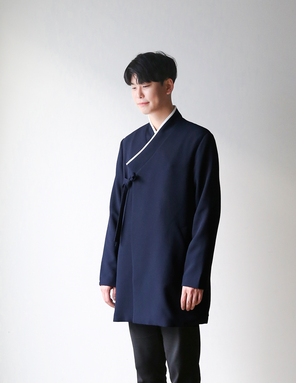 coat model image-S5L2