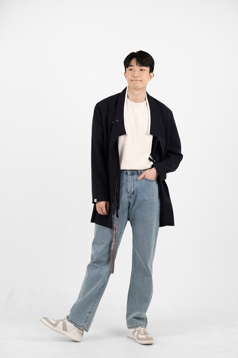 coat model image-S11L8