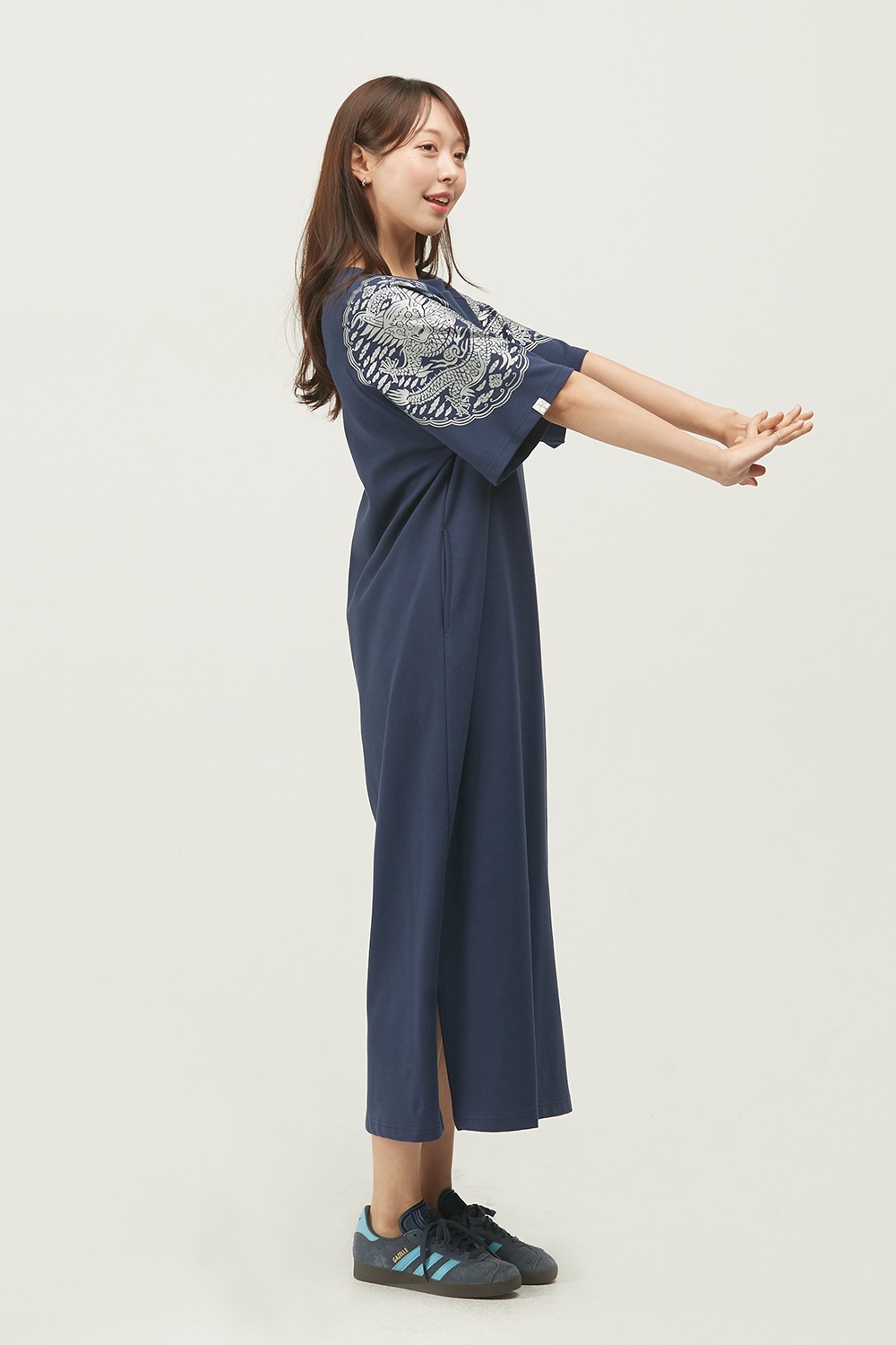 Dragon T-shirt Dress [Navy]